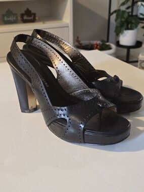 Diane Von Furstenberg Black Leather Slingback Heels Perforated Platform Sandals
